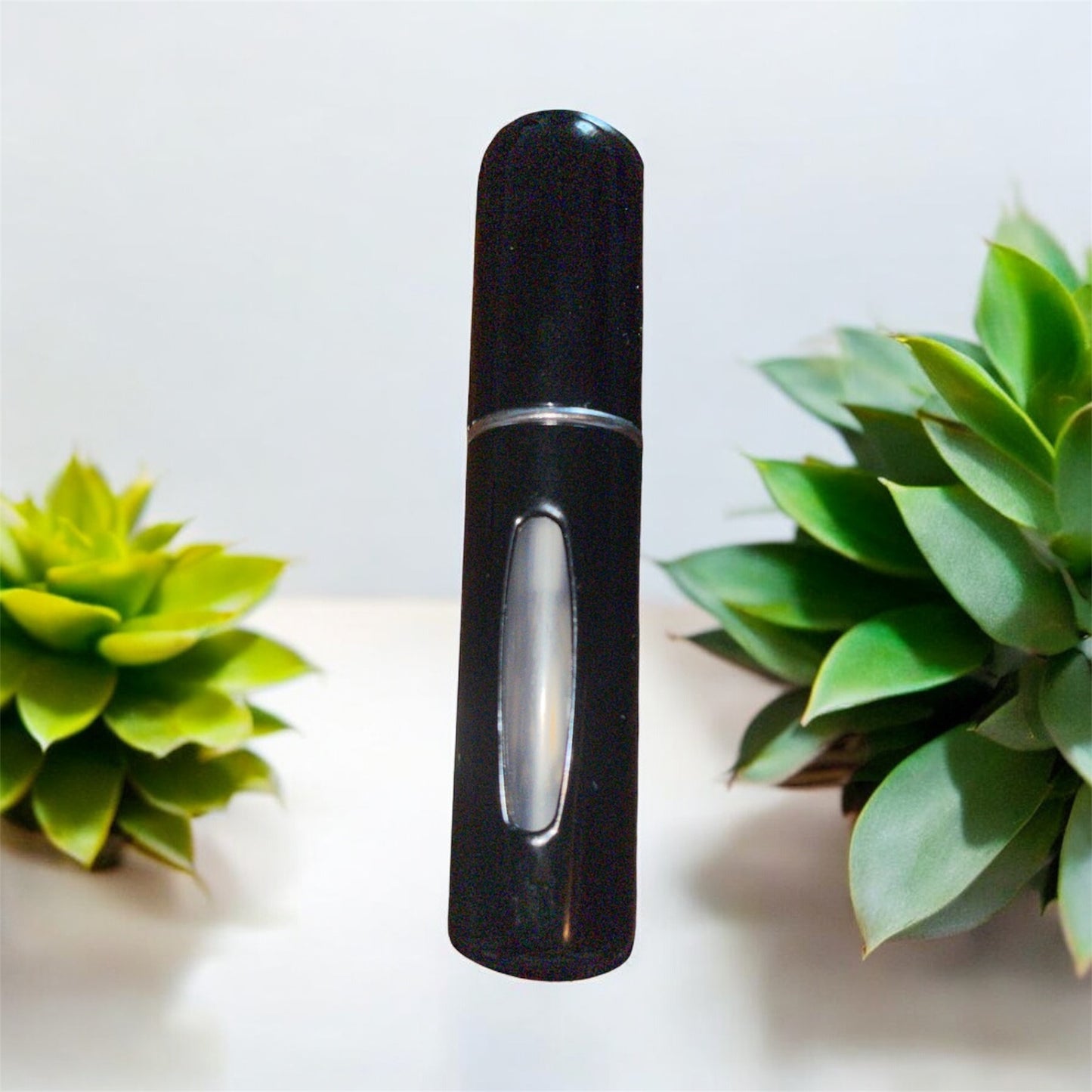 Mini Vaporisateur de Parfum Rechargeable – Format Voyage