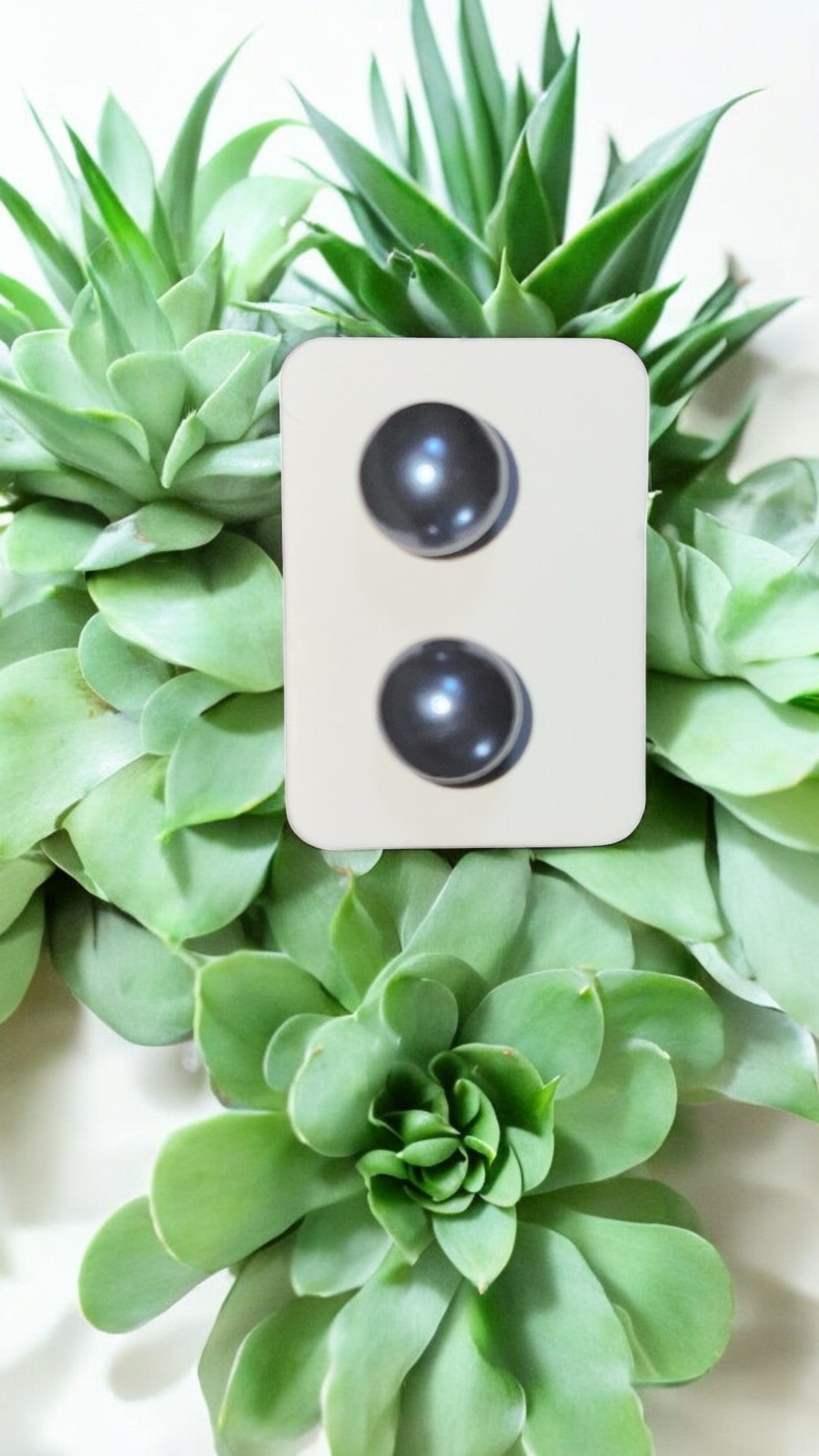 Boucles d’oreilles perles nude – Élégance minimaliste et intemporelle