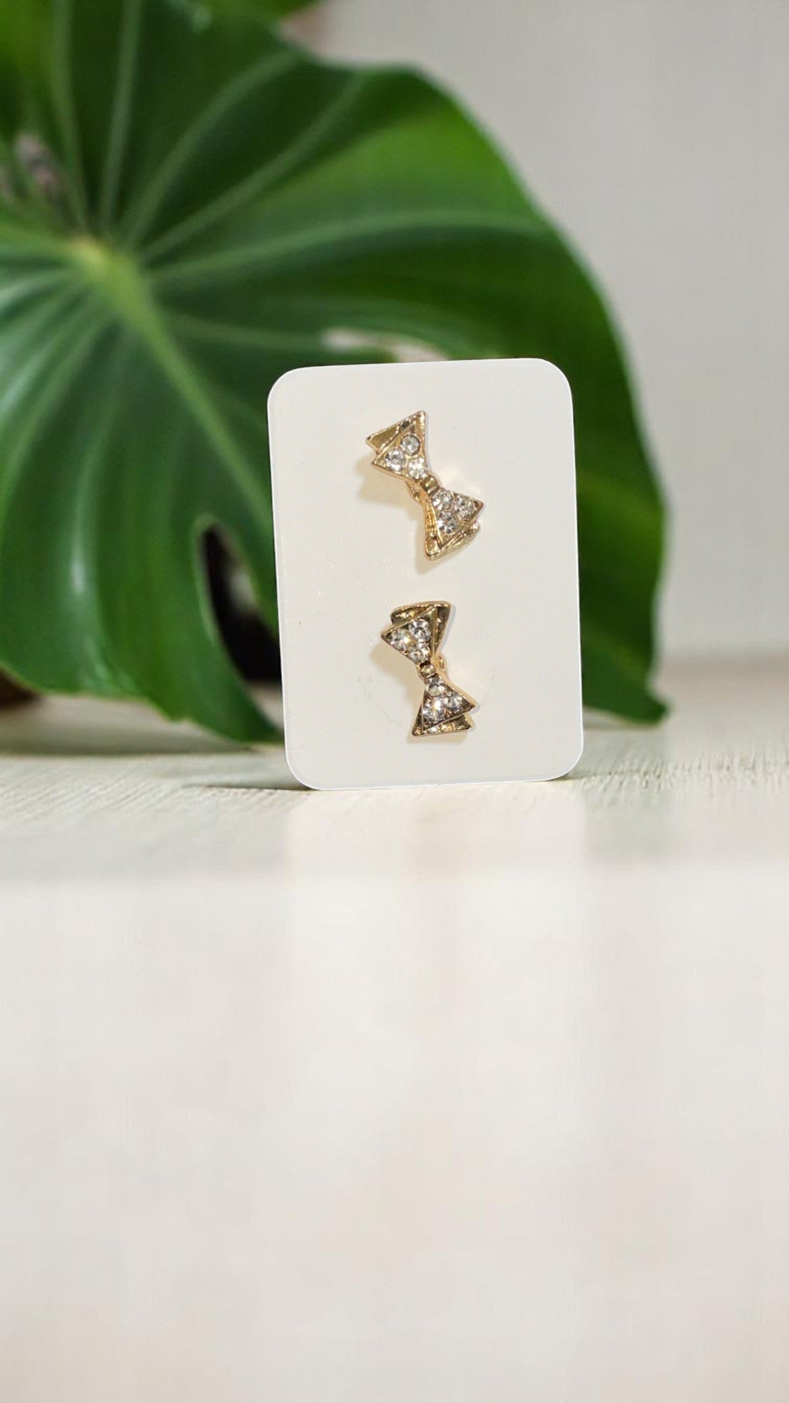 Boucles d’oreilles à formes – Élégance féminine et tendance