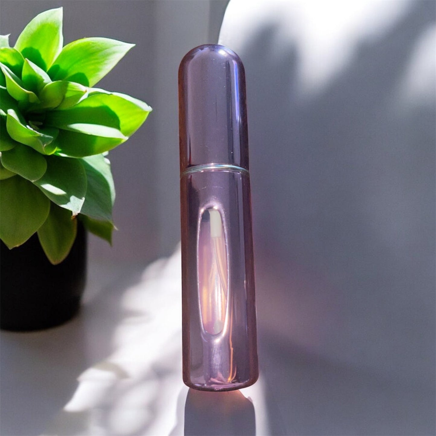 Mini Vaporisateur de Parfum Rechargeable – Format Voyage