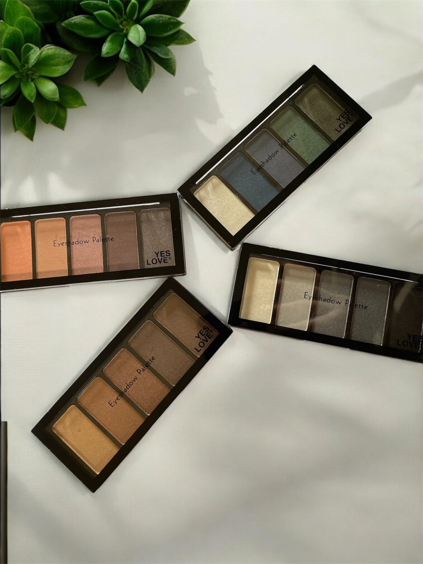 🌟 Palette de Fards à Paupières – YES LOVE 🌟