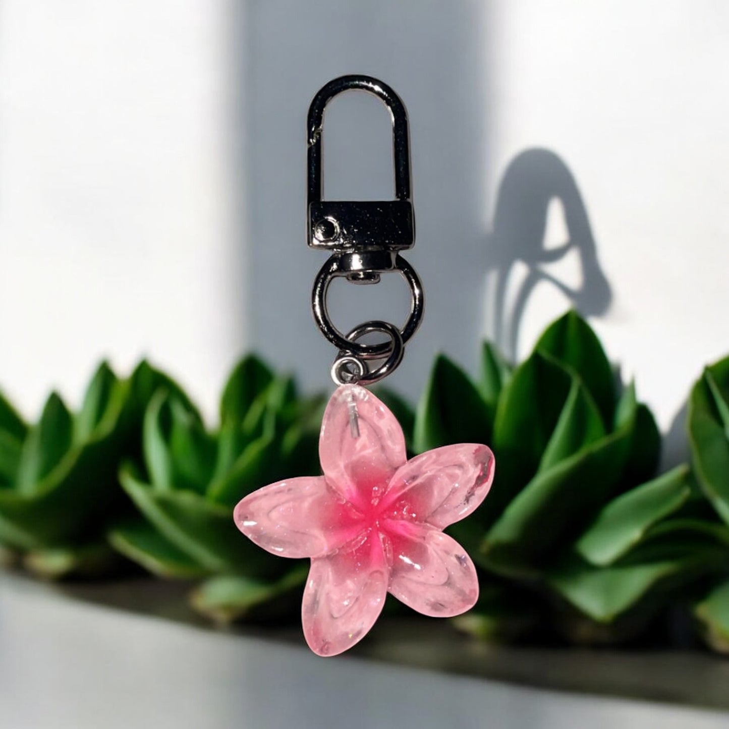 🌸 Porte-clés Fleur Résine – Accessoire Coloré et Tendance