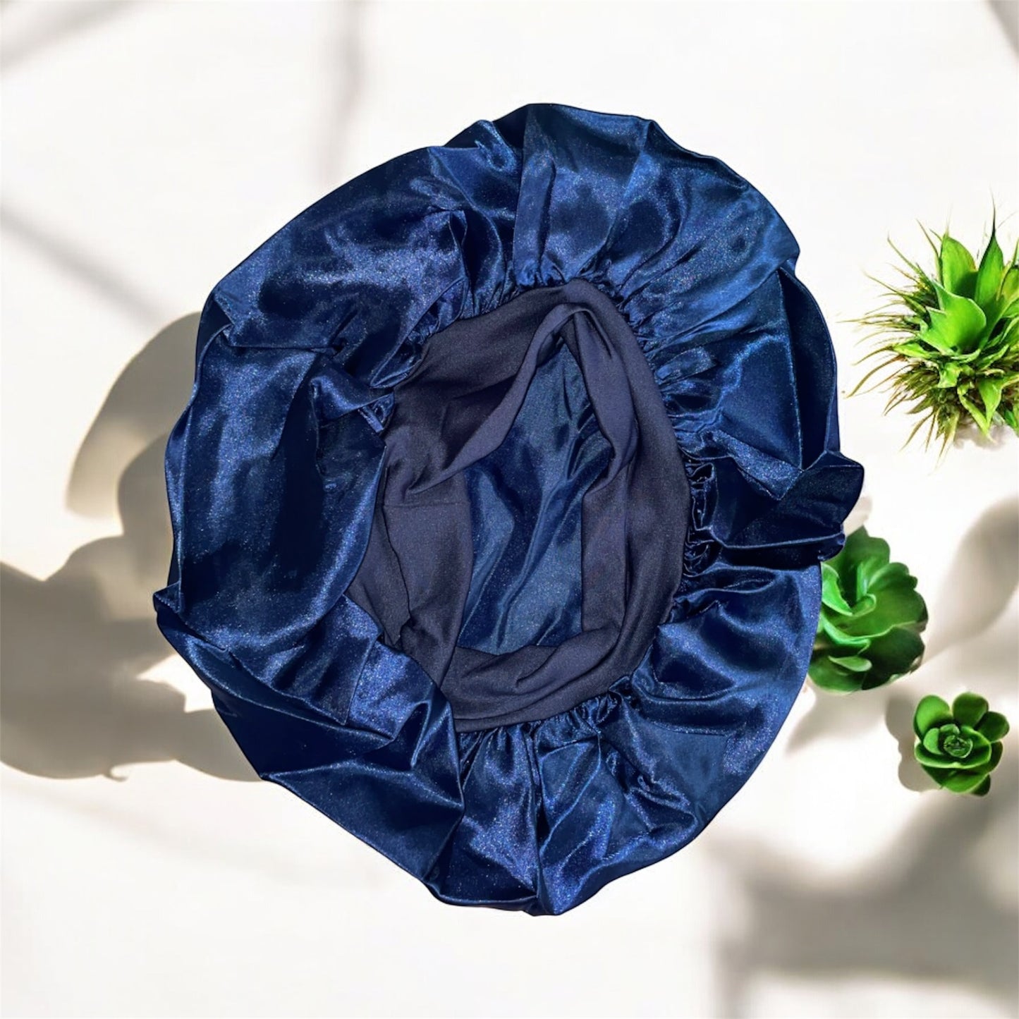 Bonnet en Satin Brillant – Protection & Élégance Nocturne