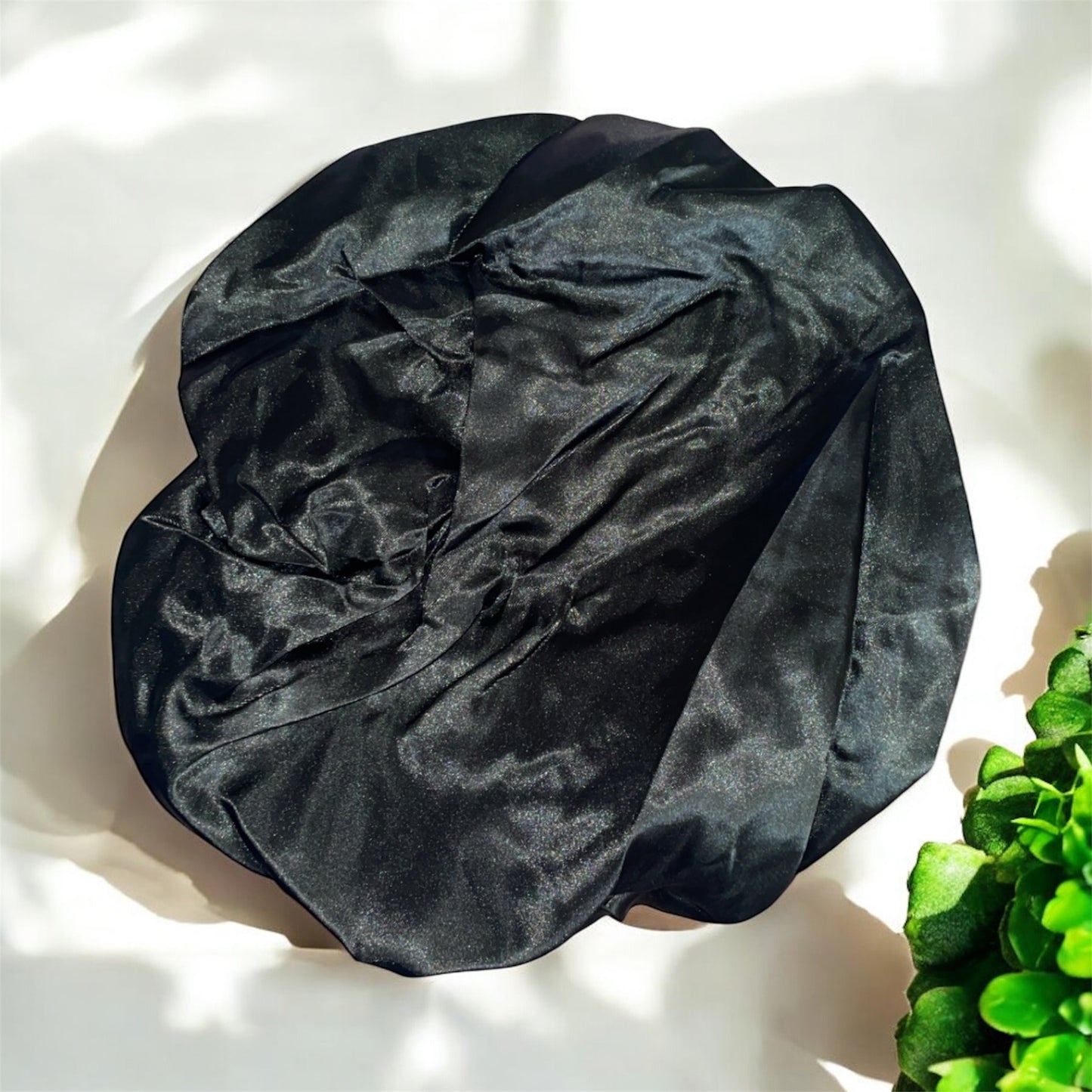 Bonnet en Satin Brillant – Protection & Élégance Nocturne