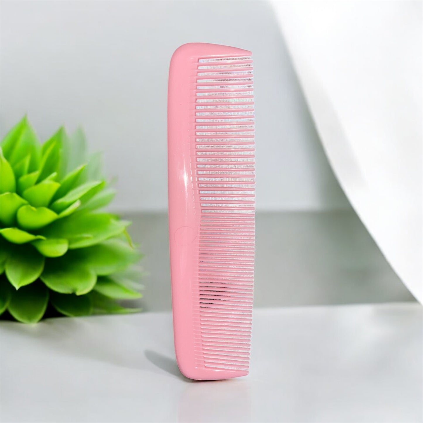 🧼 Peigne Coloré Antistatique – Léger & Pratique