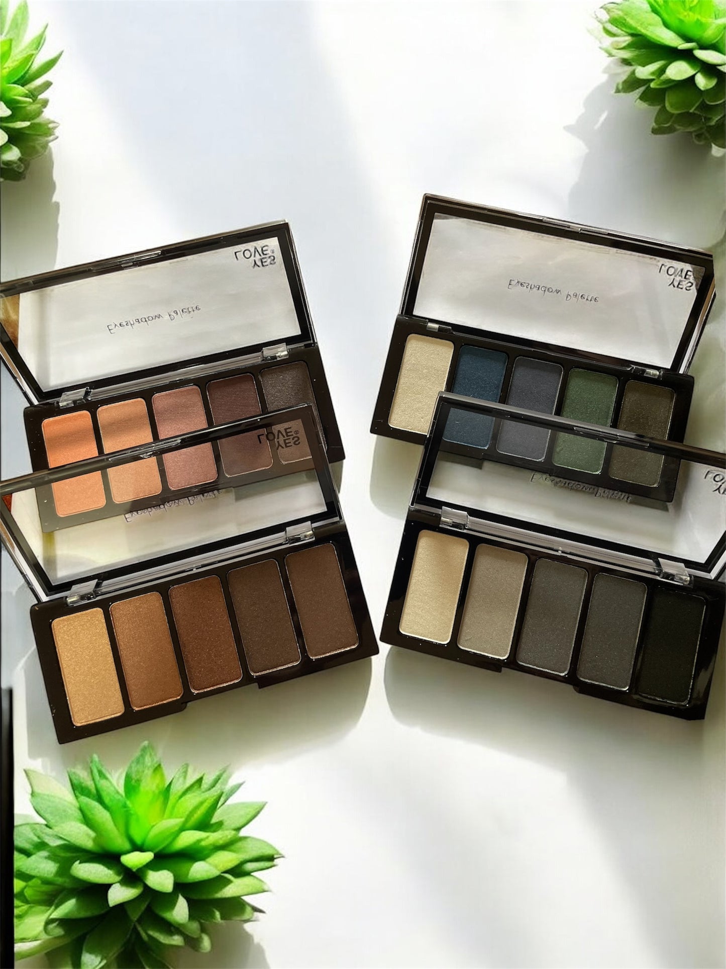 🌟 Palette de Fards à Paupières – YES LOVE 🌟