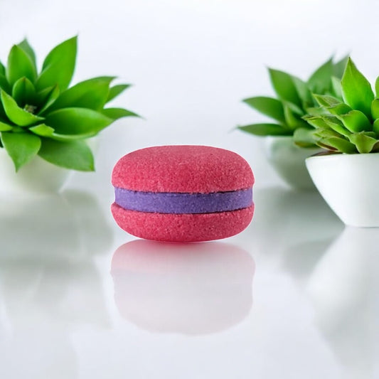 🛁 Macaron Effervescent de Bain – Détente Gourmande et Féminine 🌸