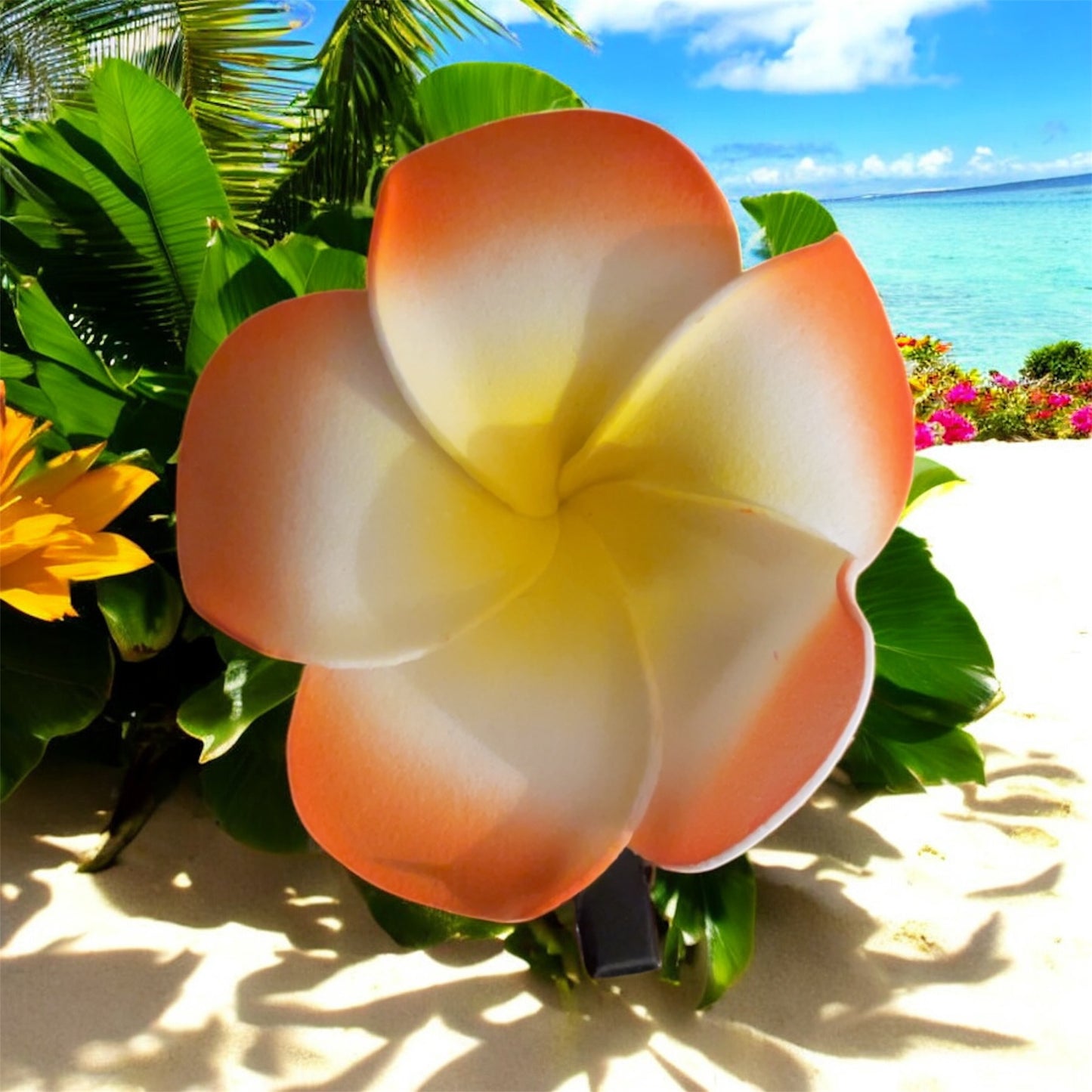 🌺 Barrette Fleur Plumeria – Évasion Hawaïenne au Bout des Cheveux !