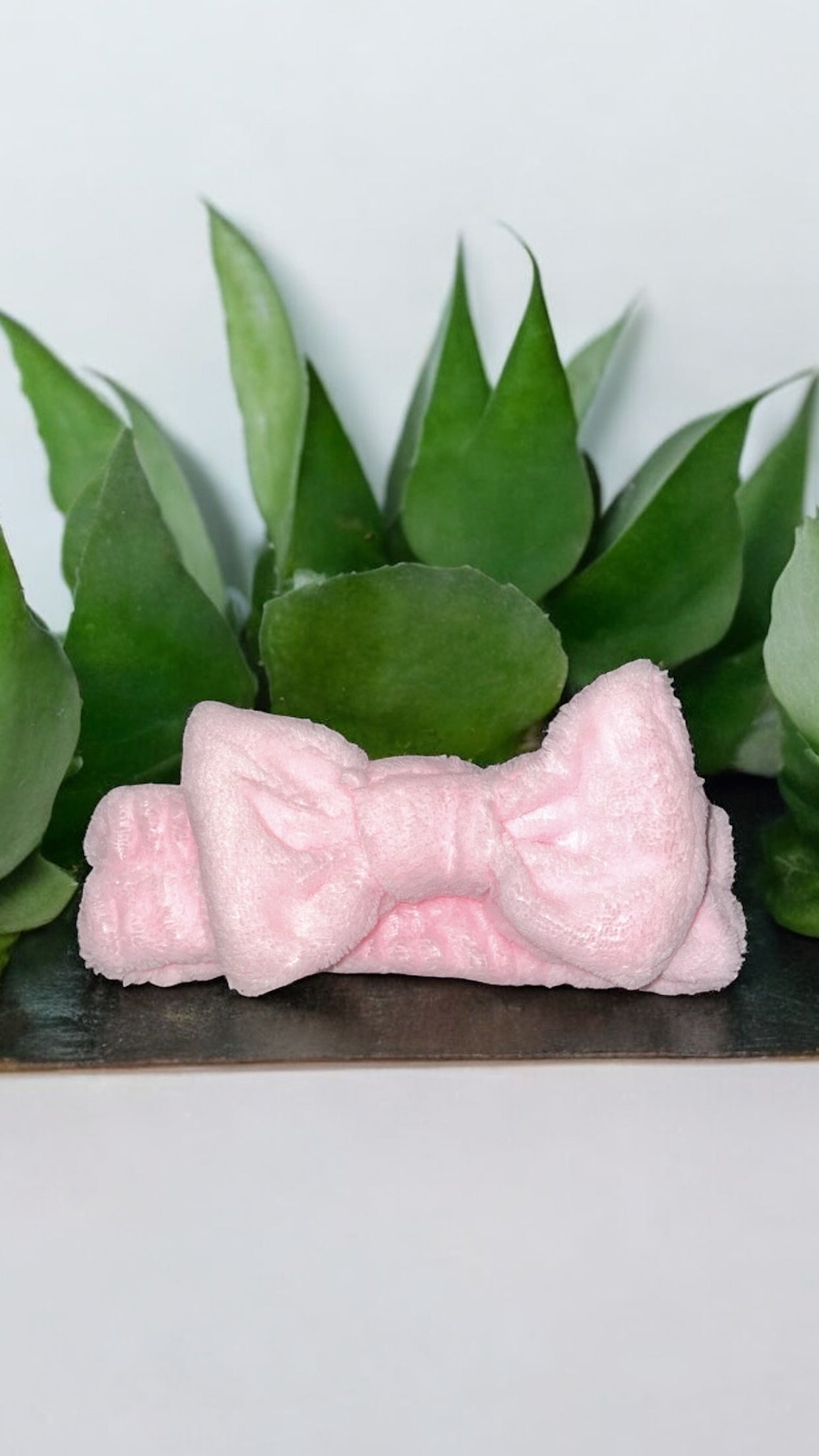 Bandeau de soin doux avec nœud – L’allié cocooning de votre routine beauté 🧖‍♀️✨