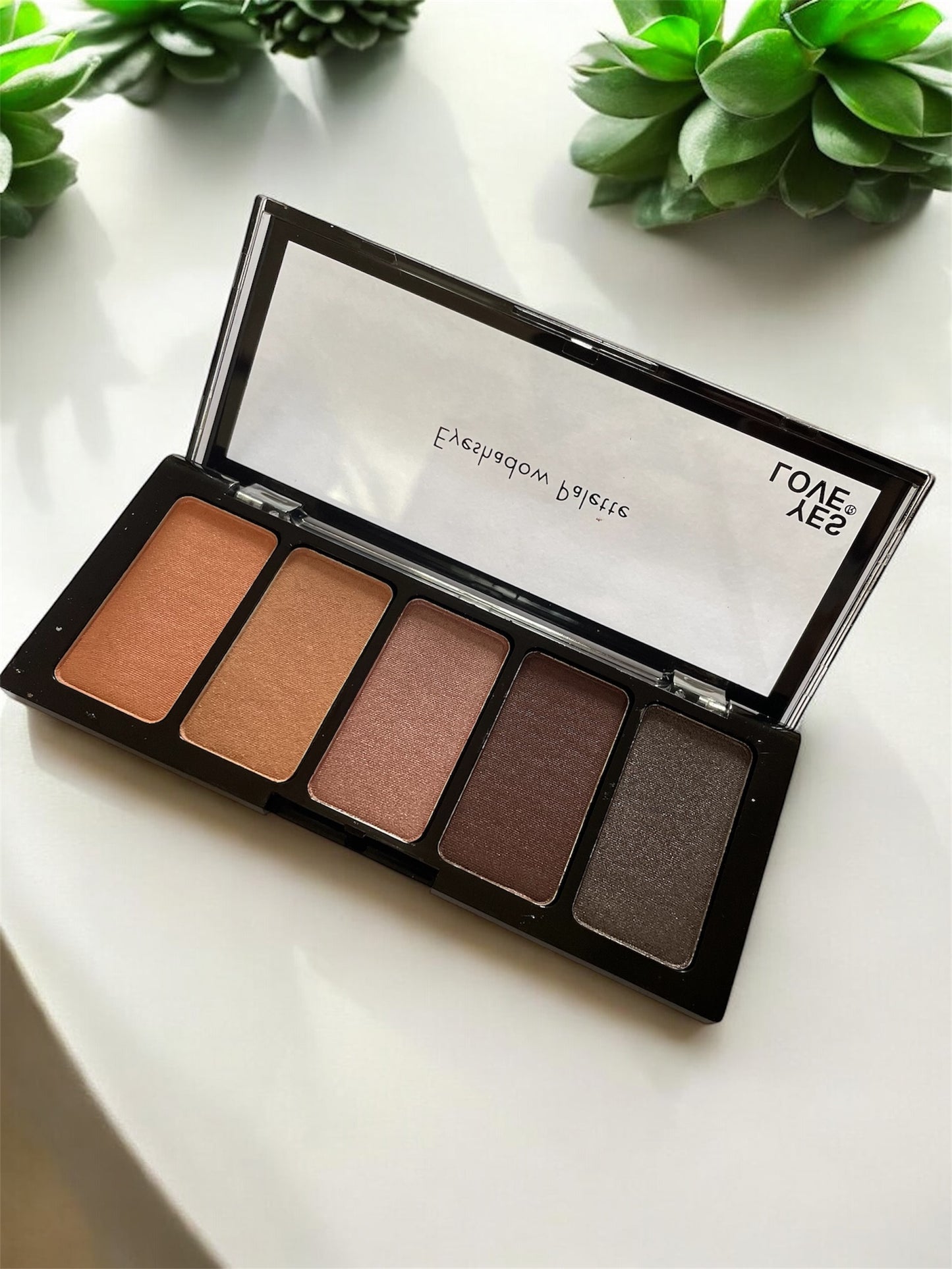 🌟 Palette de Fards à Paupières – YES LOVE 🌟
