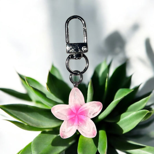 🌸 Porte-clés Fleur Résine – Accessoire Coloré et Tendance